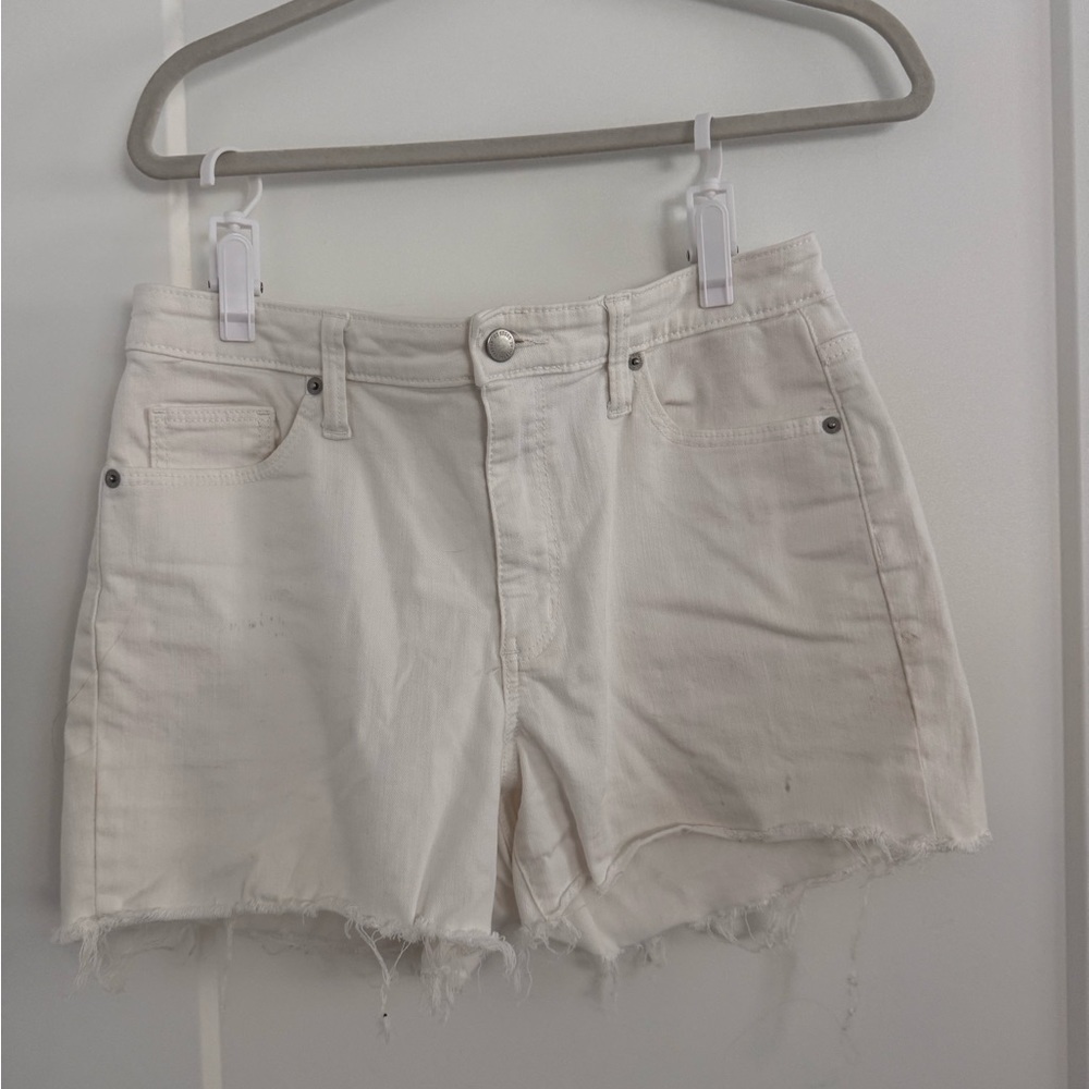 UNIVERSAL THREAD White Denim shorts